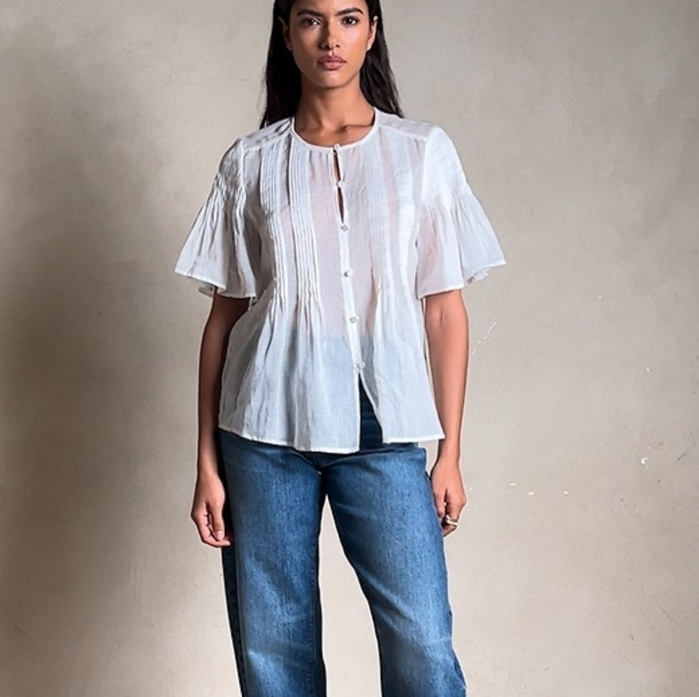 BANANA REPUBLIC Periwinkle Blue Pin Tucked Short Sleeve Blouse M - Picture 3 of 8